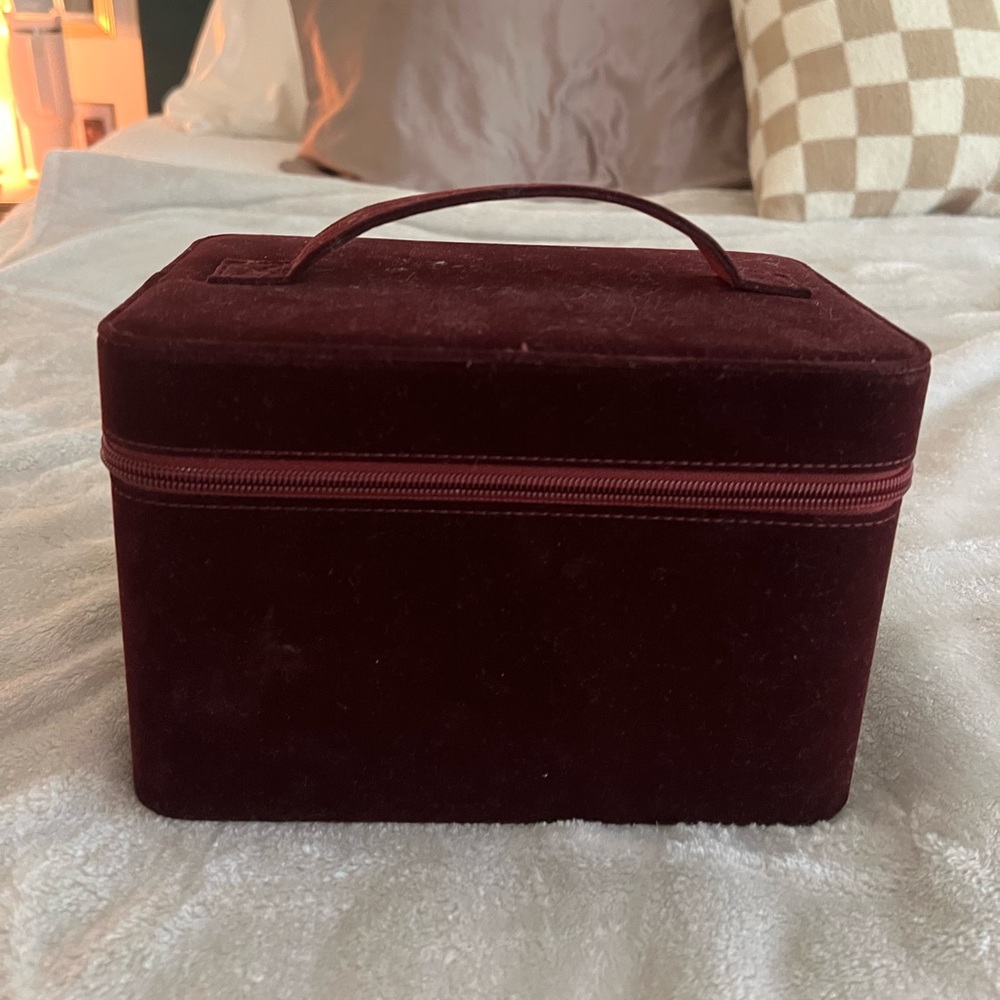 Dolce & Gabbana Burgundy Velvet Box